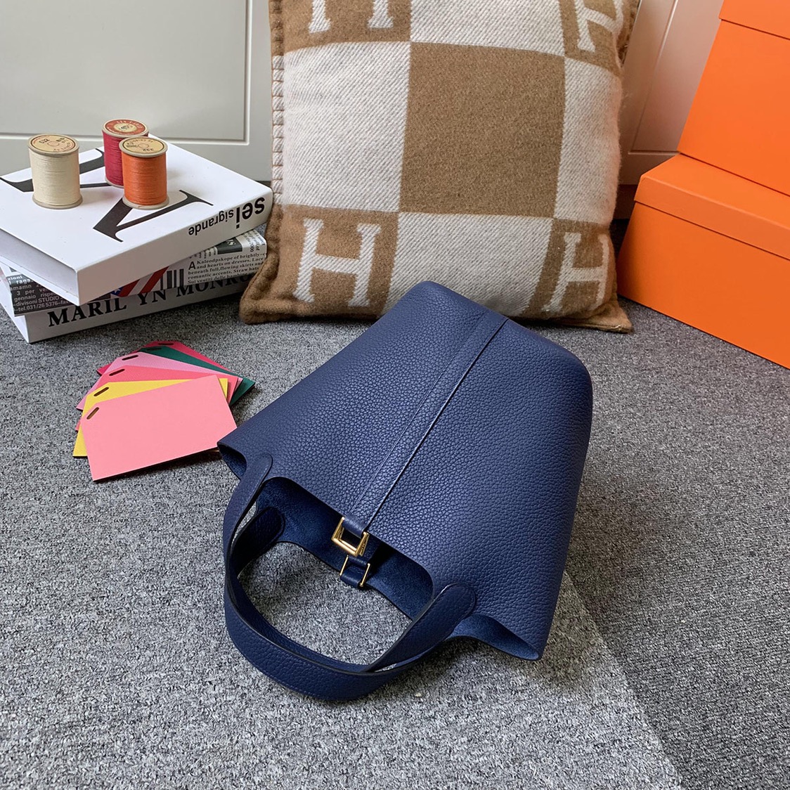 에르메스 피코탄18 사파이어블루 금장 끌레망스 가죽